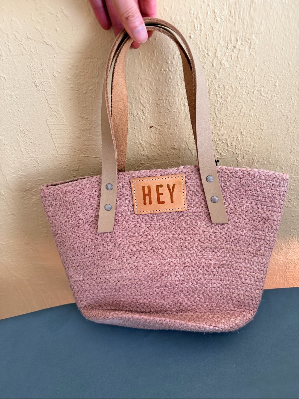 Apolis petite grass tote bag in pink blush